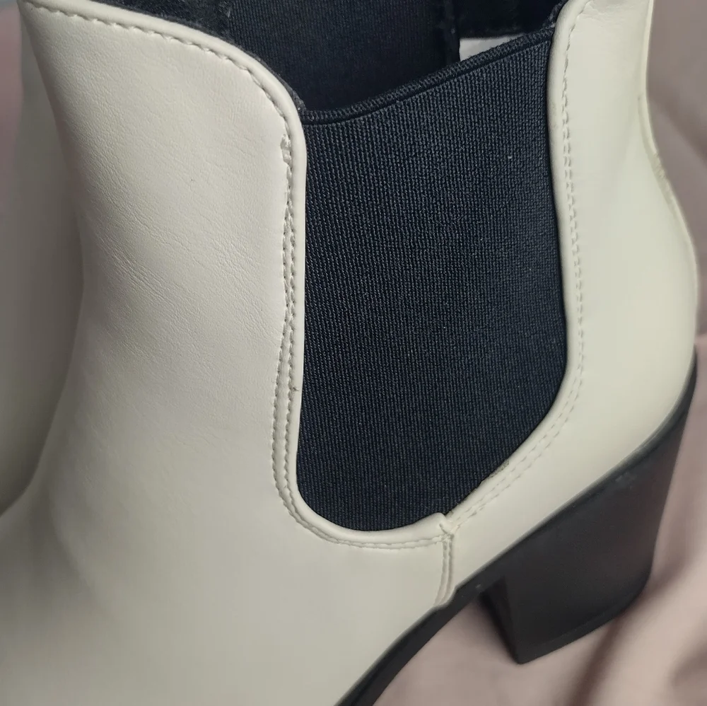 Dream Pair Women's Size 6 Ankle Platform Boots Thick Sole Balance